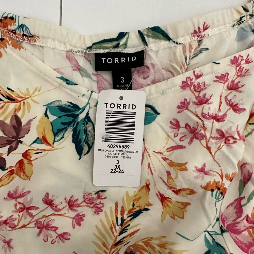 NWT Torrid size 3 peplum Challis sweetheart flutter sleeve blouse - Picture 5 of 12